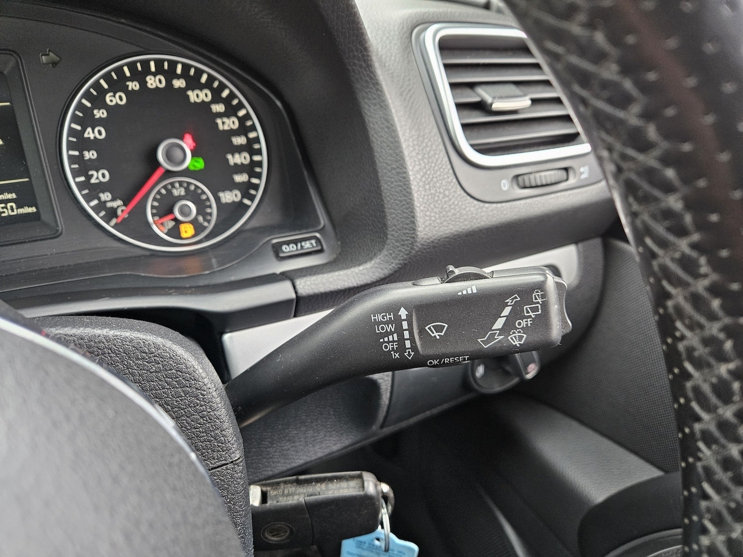 Used Volkswagen Scirocco 2011 for sale - 77605557: Photo 24