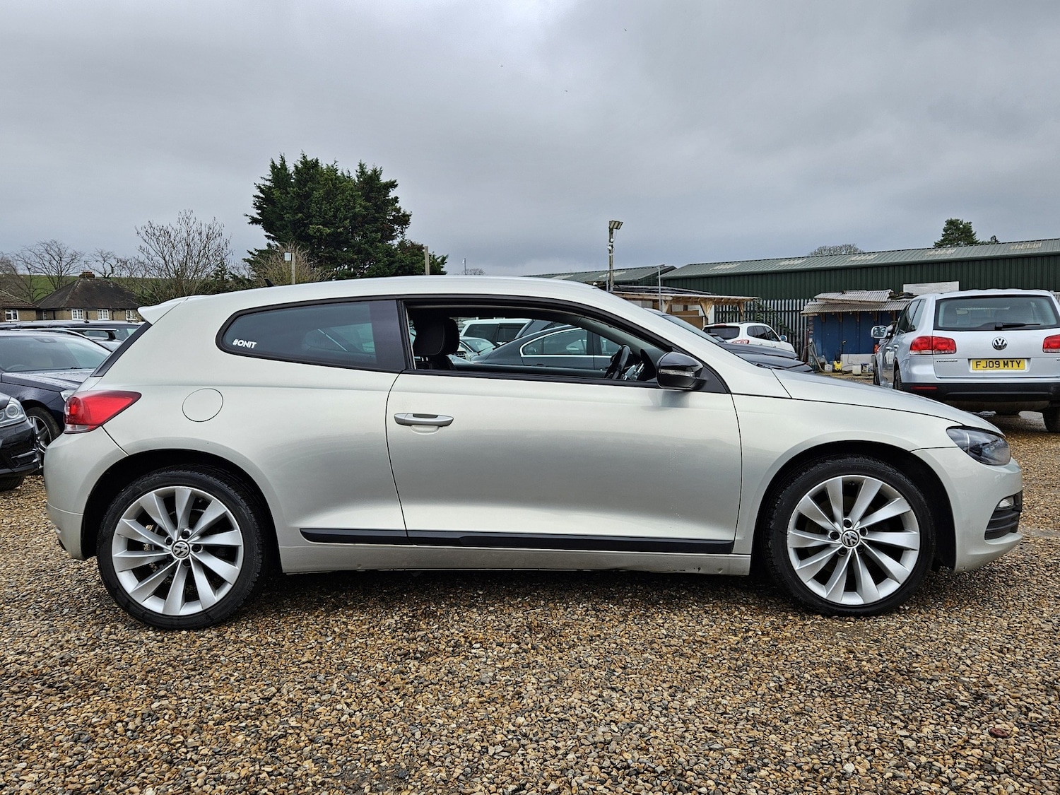 Used Volkswagen Scirocco 2011 for sale - 77605557: Photo 8