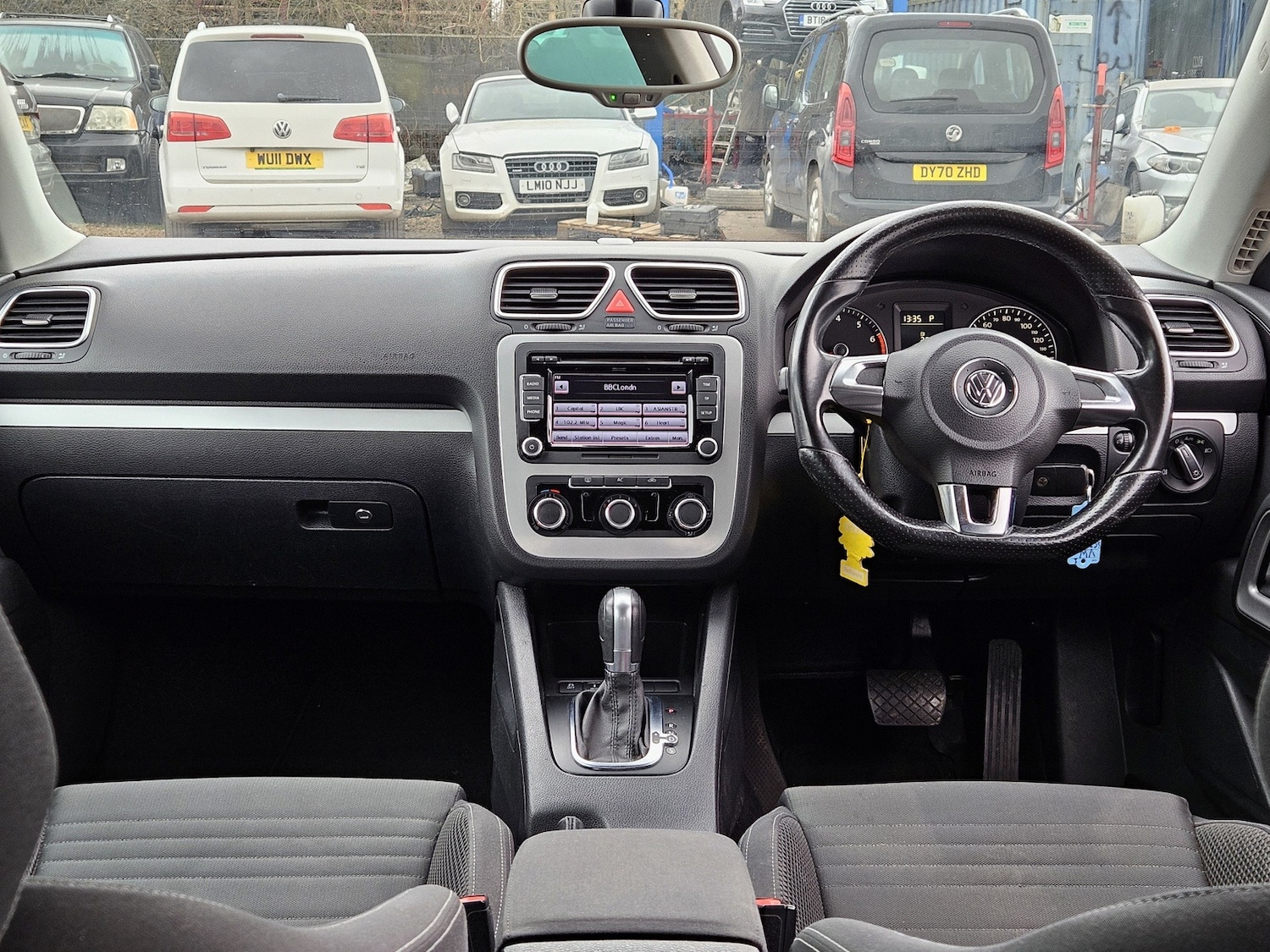 Used Volkswagen Scirocco 2011 for sale - 77605557: Photo 9