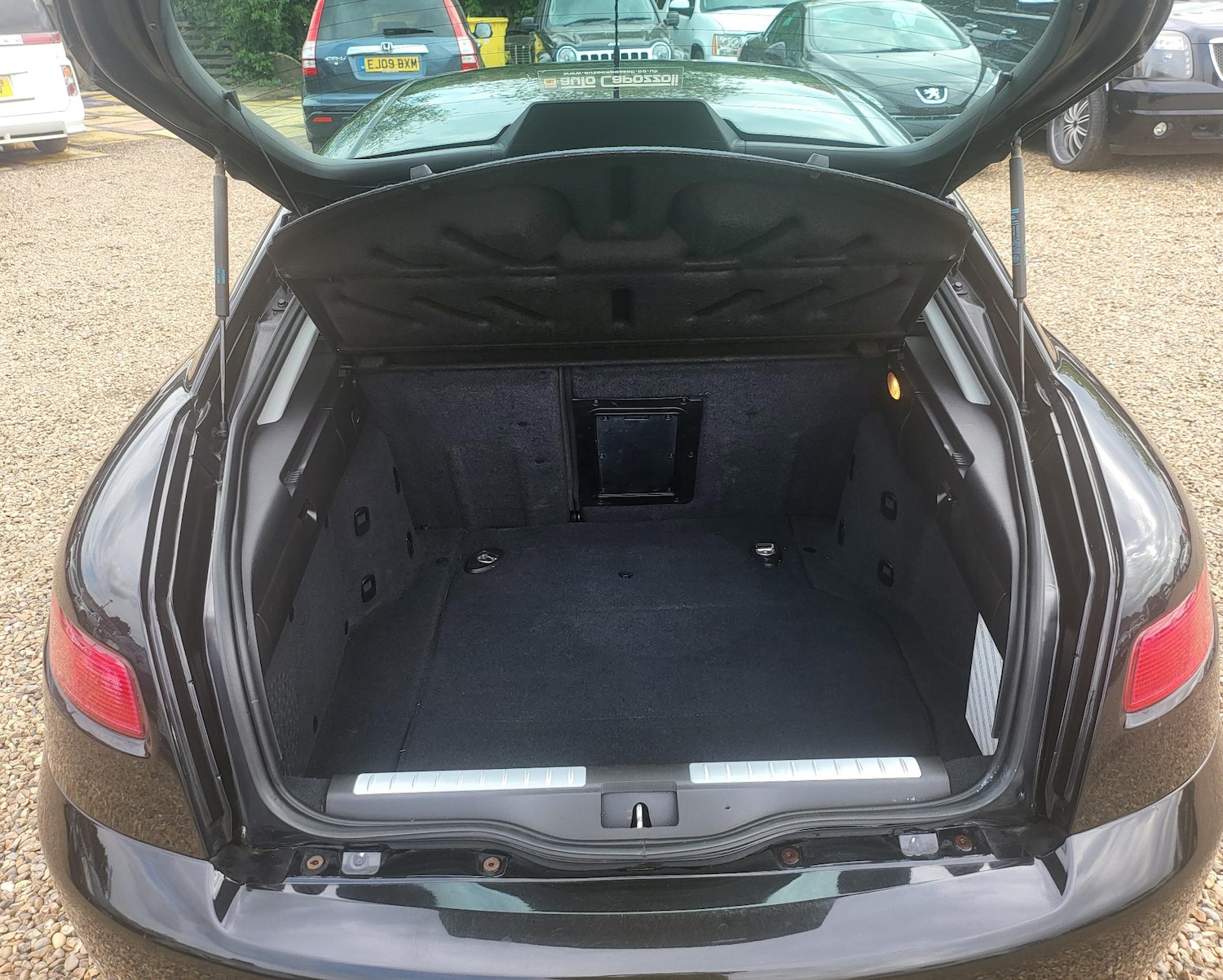 Used Alfa Romeo GT 2007 for sale - 67351932: Photo 15