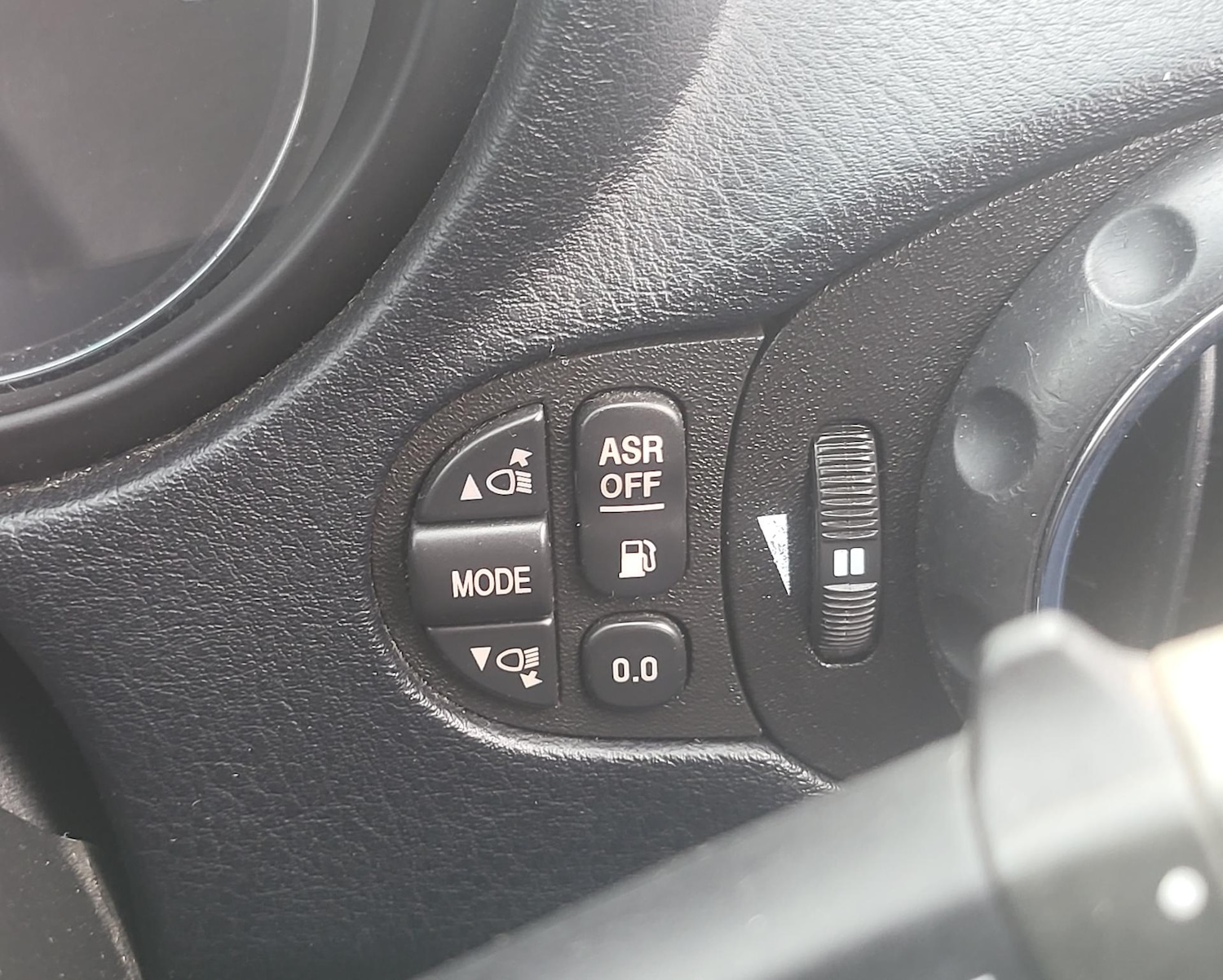 Used Alfa Romeo GT 2007 for sale - 67351932: Photo 19