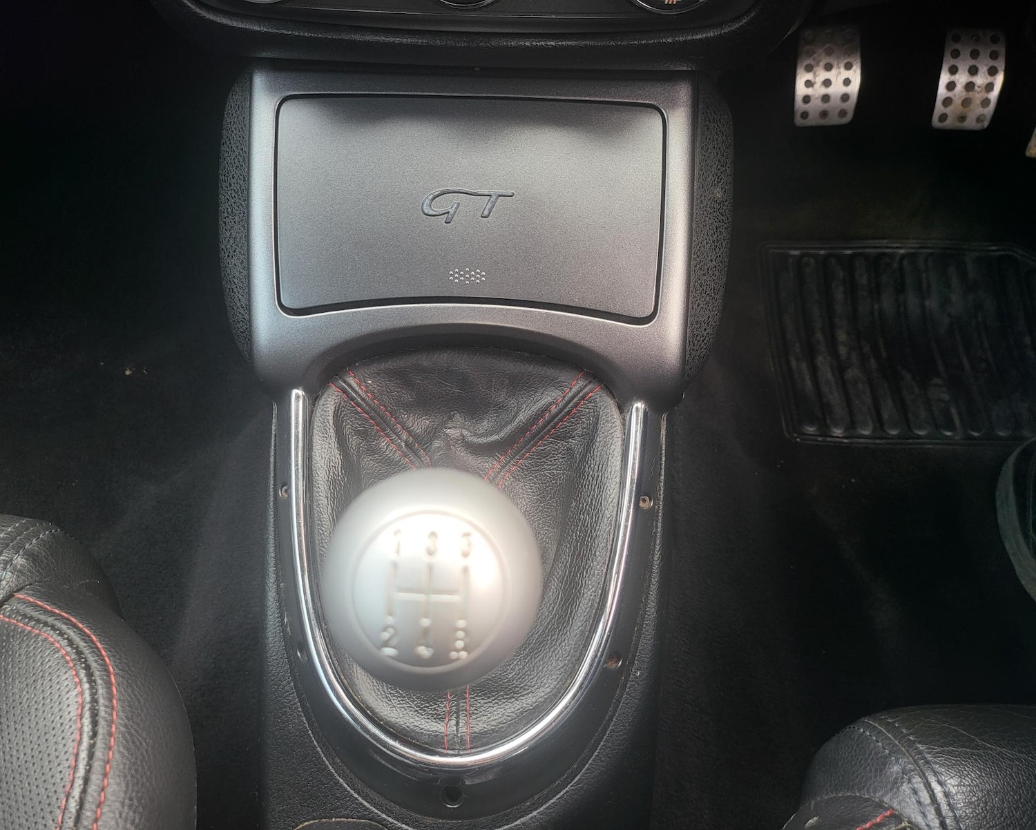 Used Alfa Romeo GT 2007 for sale - 67351932: Photo 24