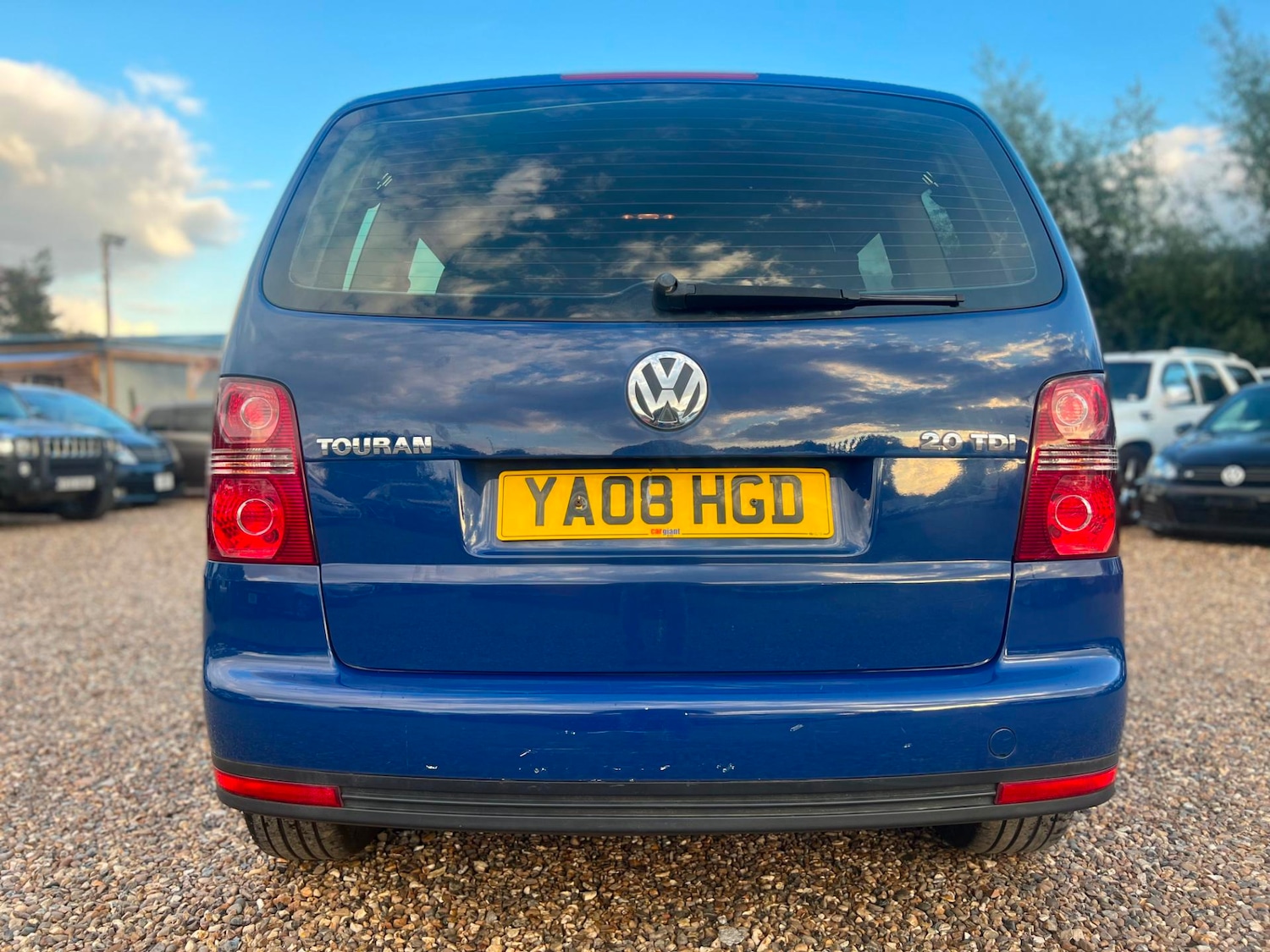 Used Volkswagen Touran 2008 for sale - 64148592: Photo 4