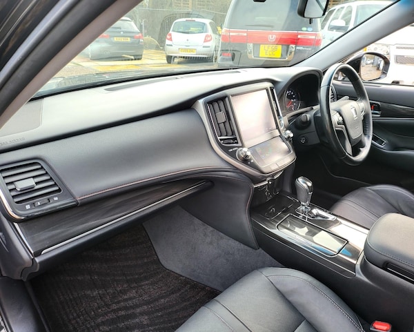 Used Toyota Crown 2013 for sale - 69642618: Photo 11