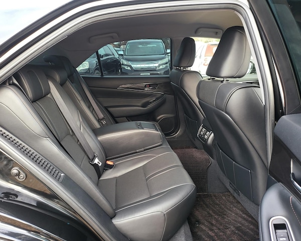 Used Toyota Crown 2013 for sale - 69642618: Photo 13