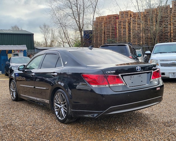 Used Toyota Crown 2013 for sale - 69642618: Photo 5
