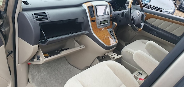 Used Toyota Alphard 2007 for sale - 65013294: Photo 10