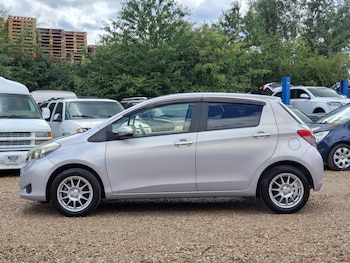 Used Toyota Vitz 2012 for sale - 75195216: Photo