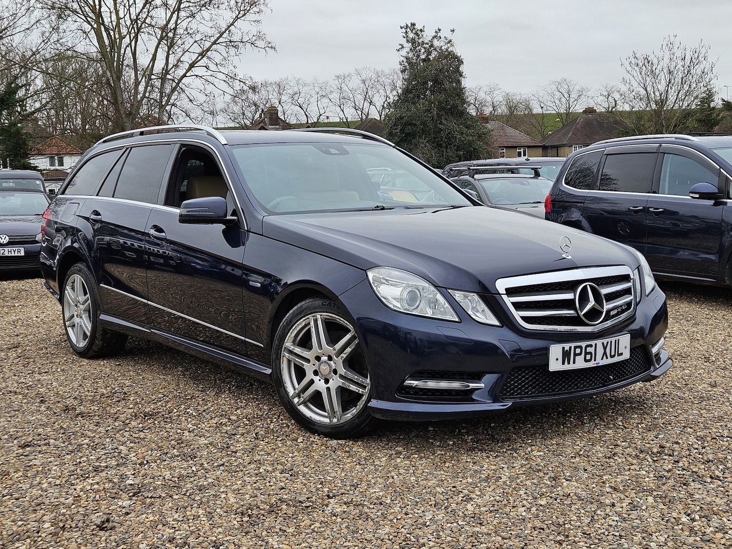 Used Mercedes-Benz E Class 2012 for sale - 77595498: Photo 1
