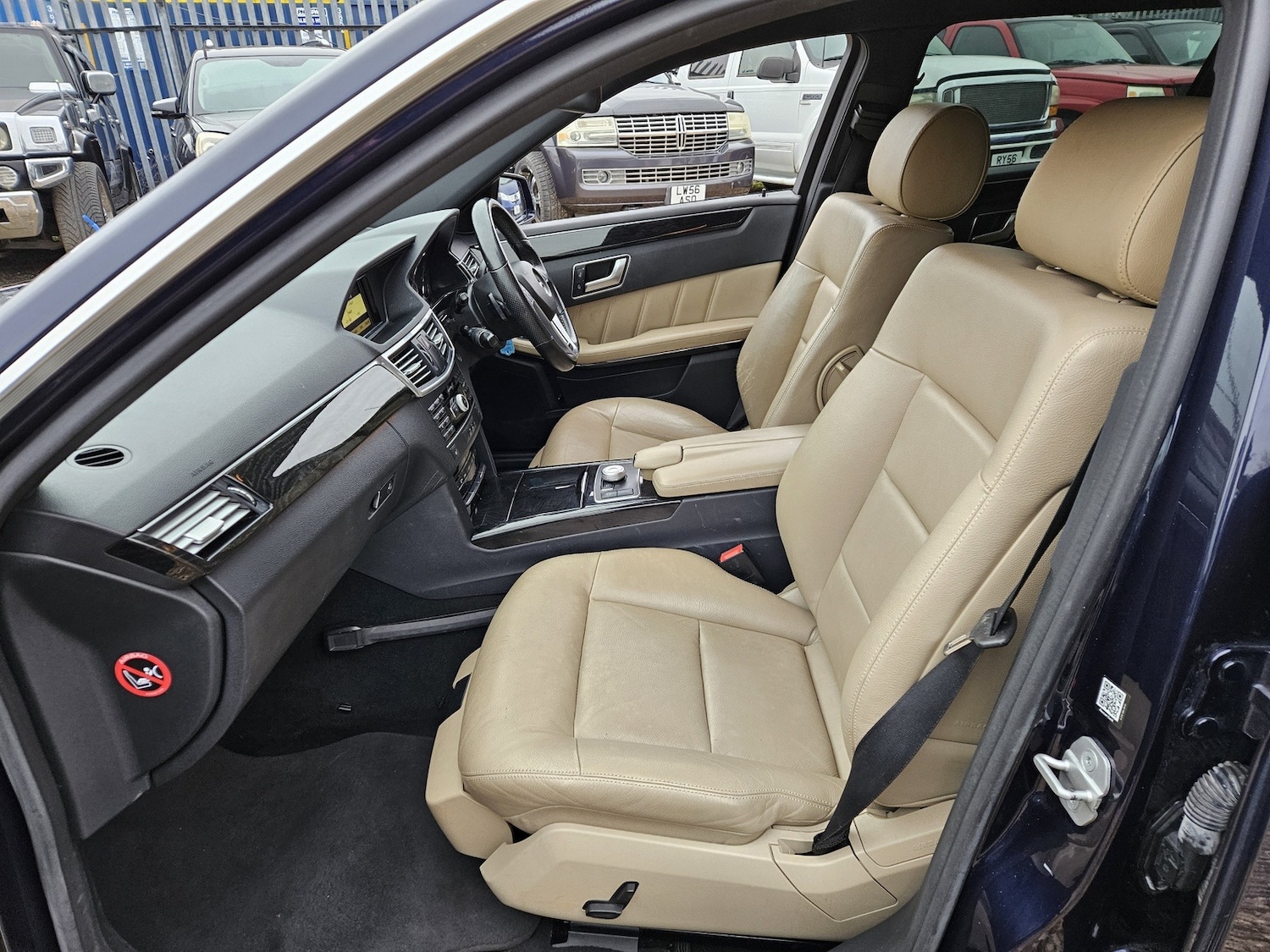 Used Mercedes-Benz E Class 2012 for sale - 77595498: Photo 13