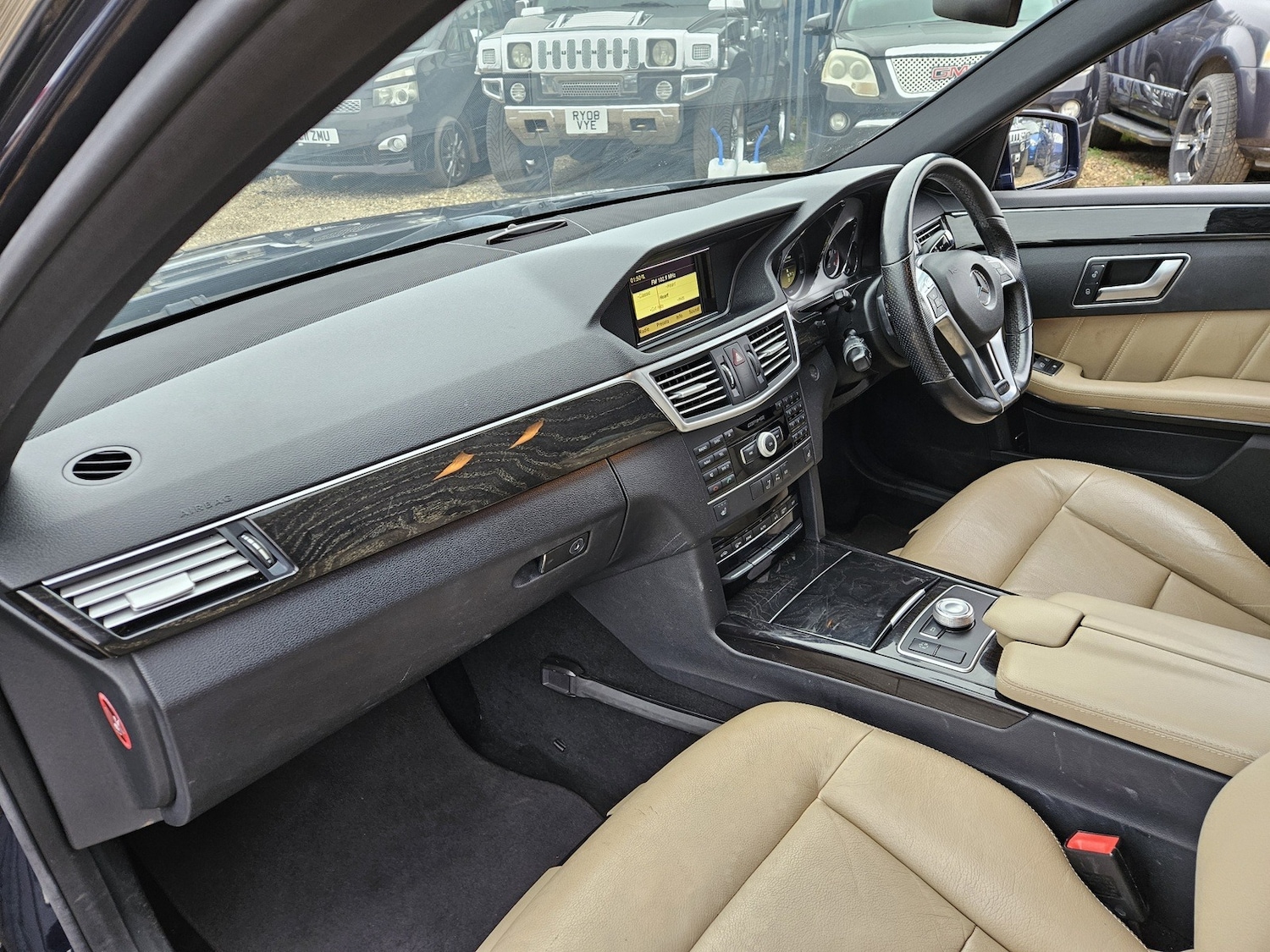 Used Mercedes-Benz E Class 2012 for sale - 77595498: Photo 21