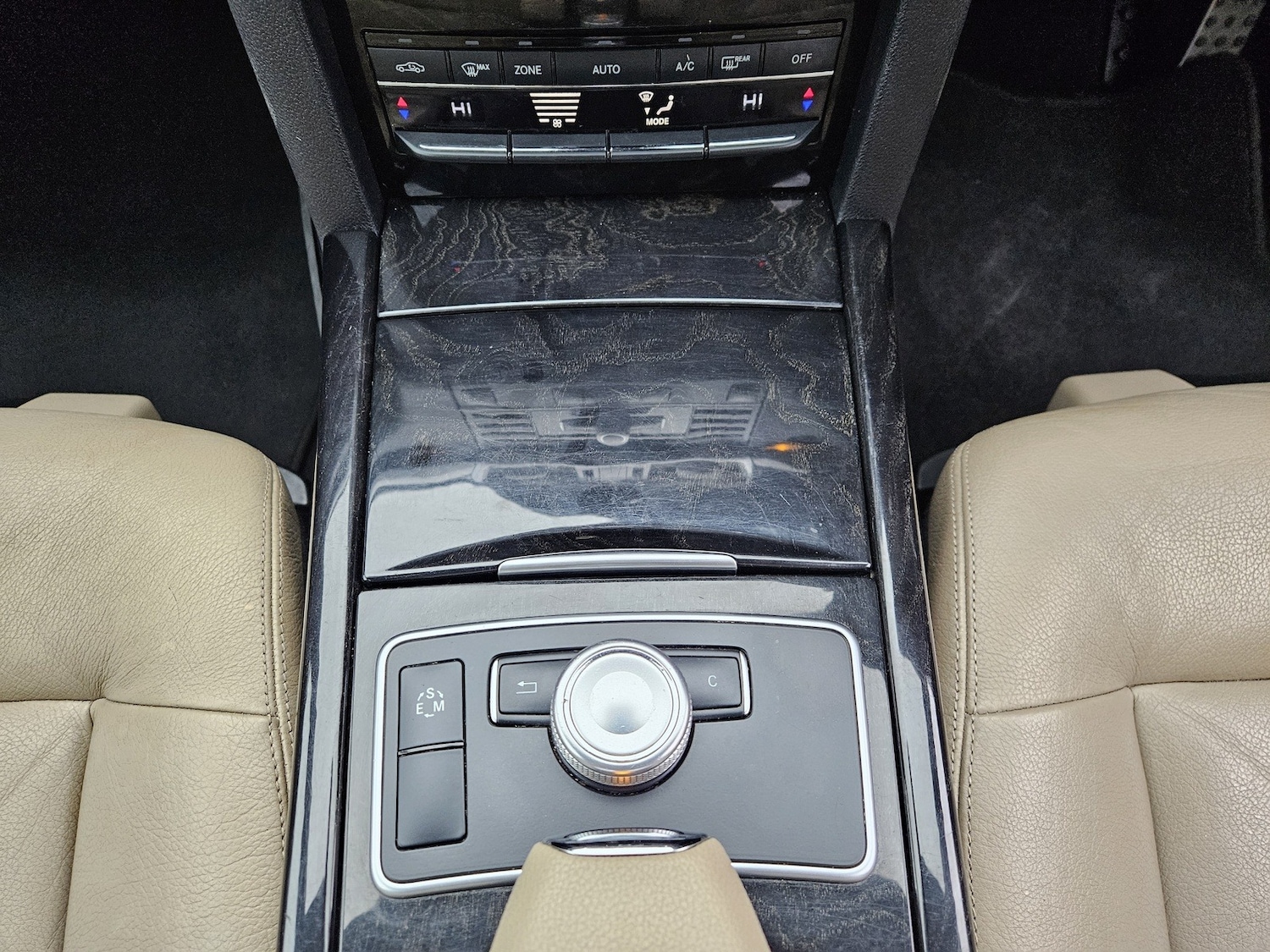 Used Mercedes-Benz E Class 2012 for sale - 77595498: Photo 22