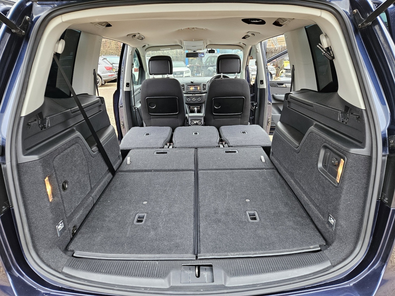 Used Volkswagen Sharan 2024 for sale - 77594752: Photo 15