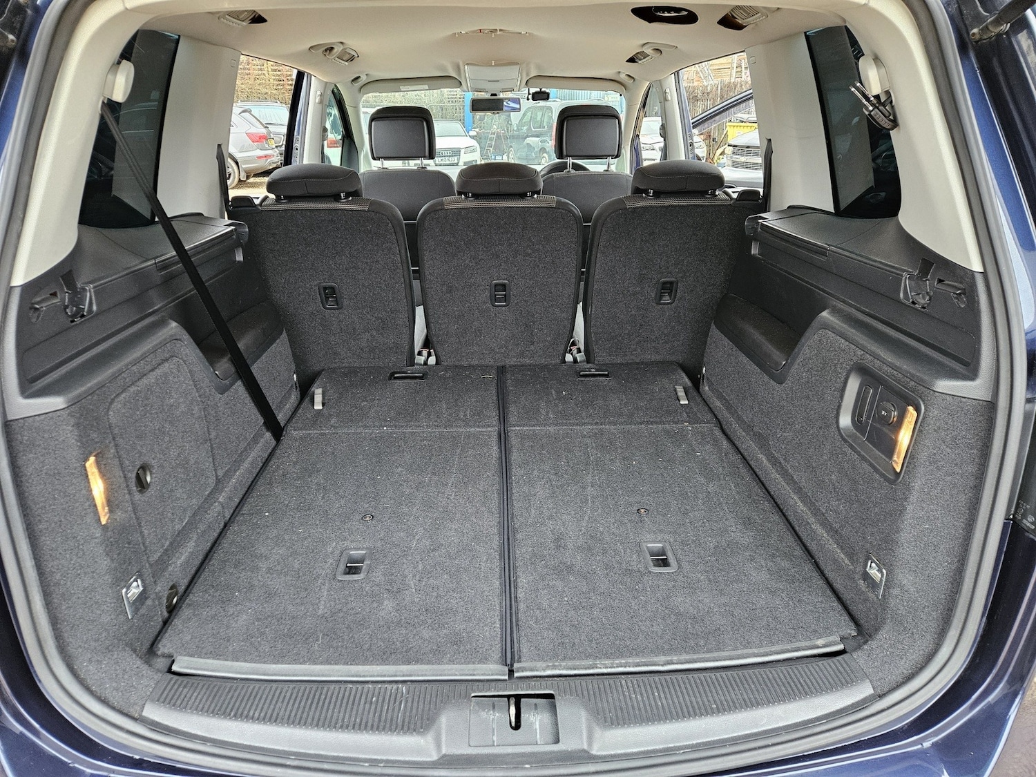 Used Volkswagen Sharan 2024 for sale - 77594752: Photo 16