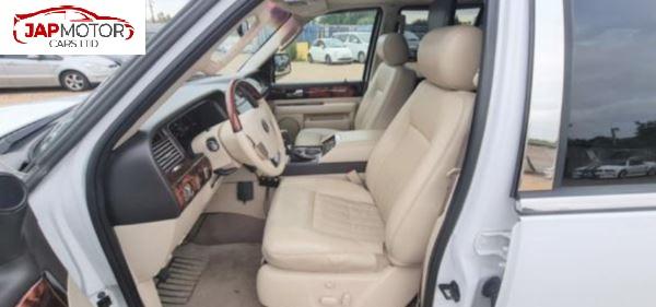 Used Lincoln Navigator 2005 for sale - 58052193: Photo 10