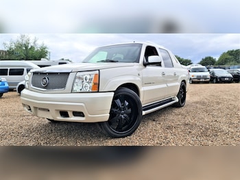 Used Cadillac Escalade undefined for sale - 78971651: Photo