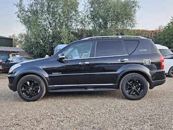 Used Ssangyong Rexton 2015 for sale - 79251999: Photo