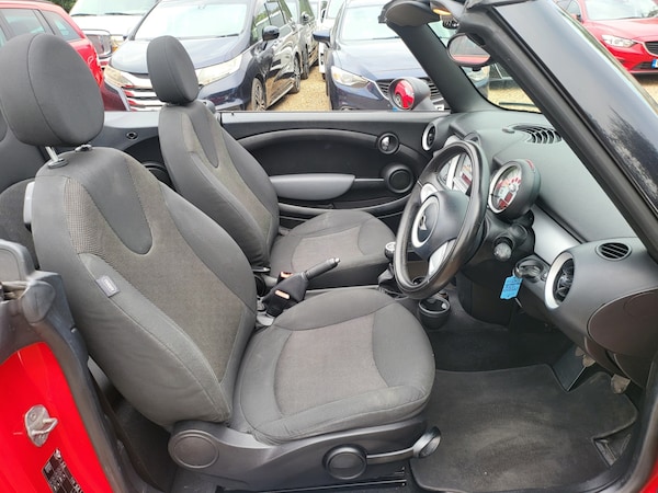 Used MINI Convertible 2010 for sale - 75593145: Photo 10