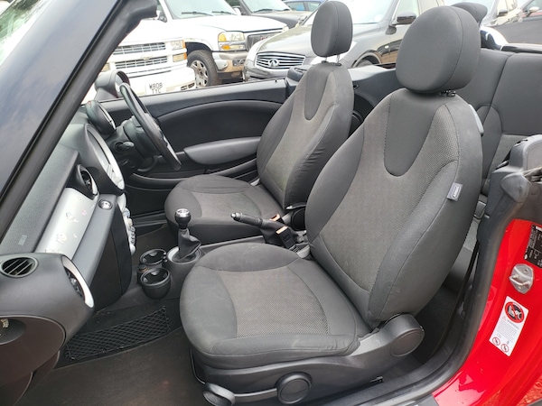 Used MINI Convertible 2010 for sale - 75593145: Photo 11
