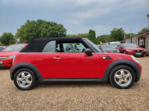 Used MINI Convertible 2010 for sale - 75593145: Photo 15