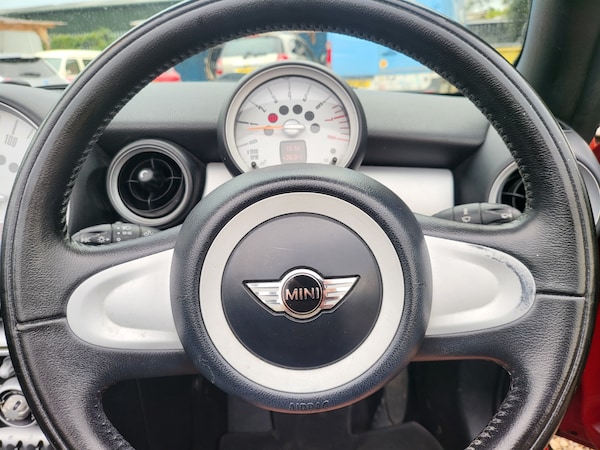Used MINI Convertible 2010 for sale - 75593145: Photo 17