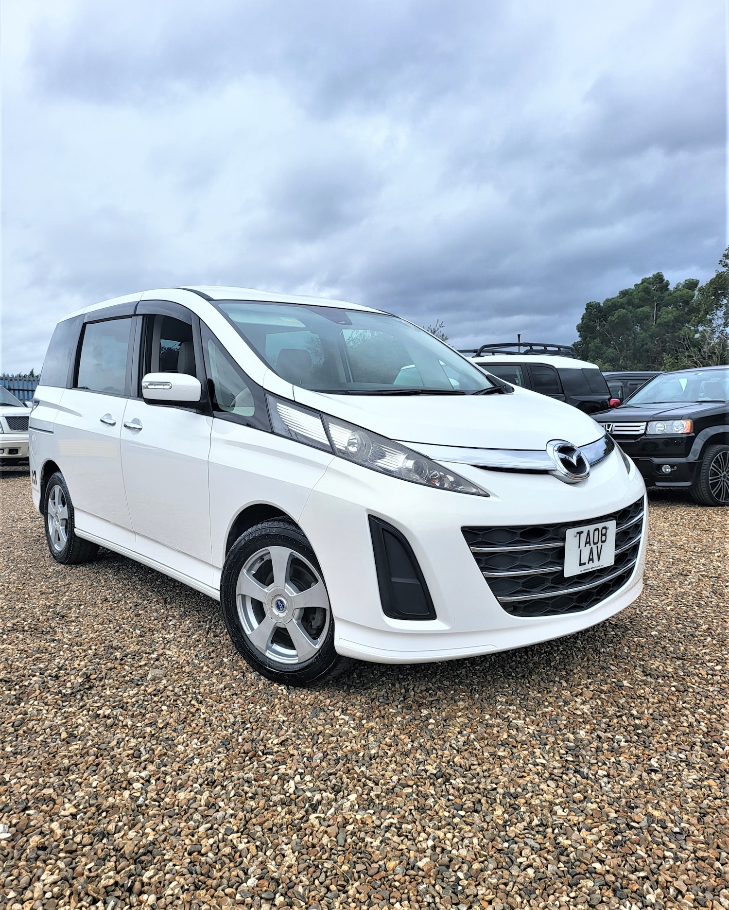 Used Mazda Biante 2018 for sale - 61136558: Photo 1