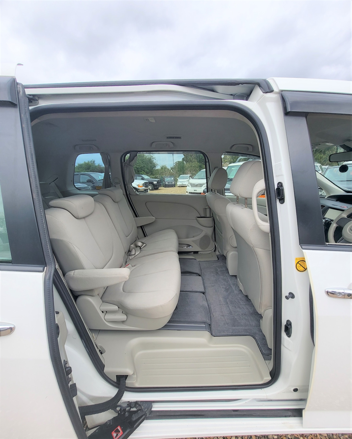 Used Mazda Biante 2018 for sale - 61136558: Photo 10