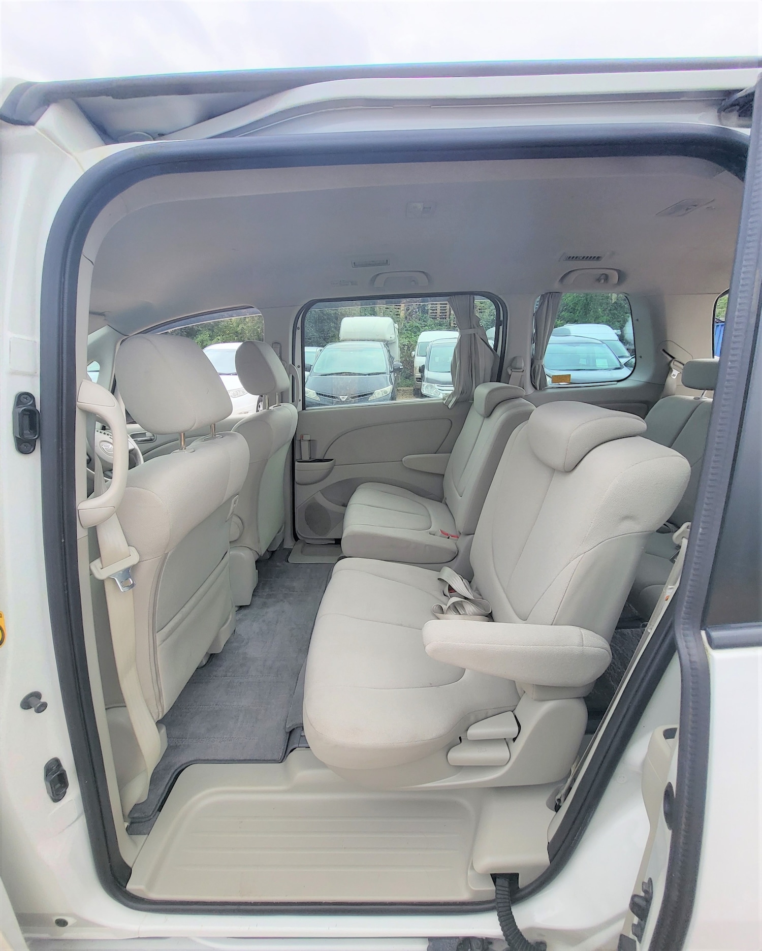 Used Mazda Biante 2018 for sale - 61136558: Photo 11