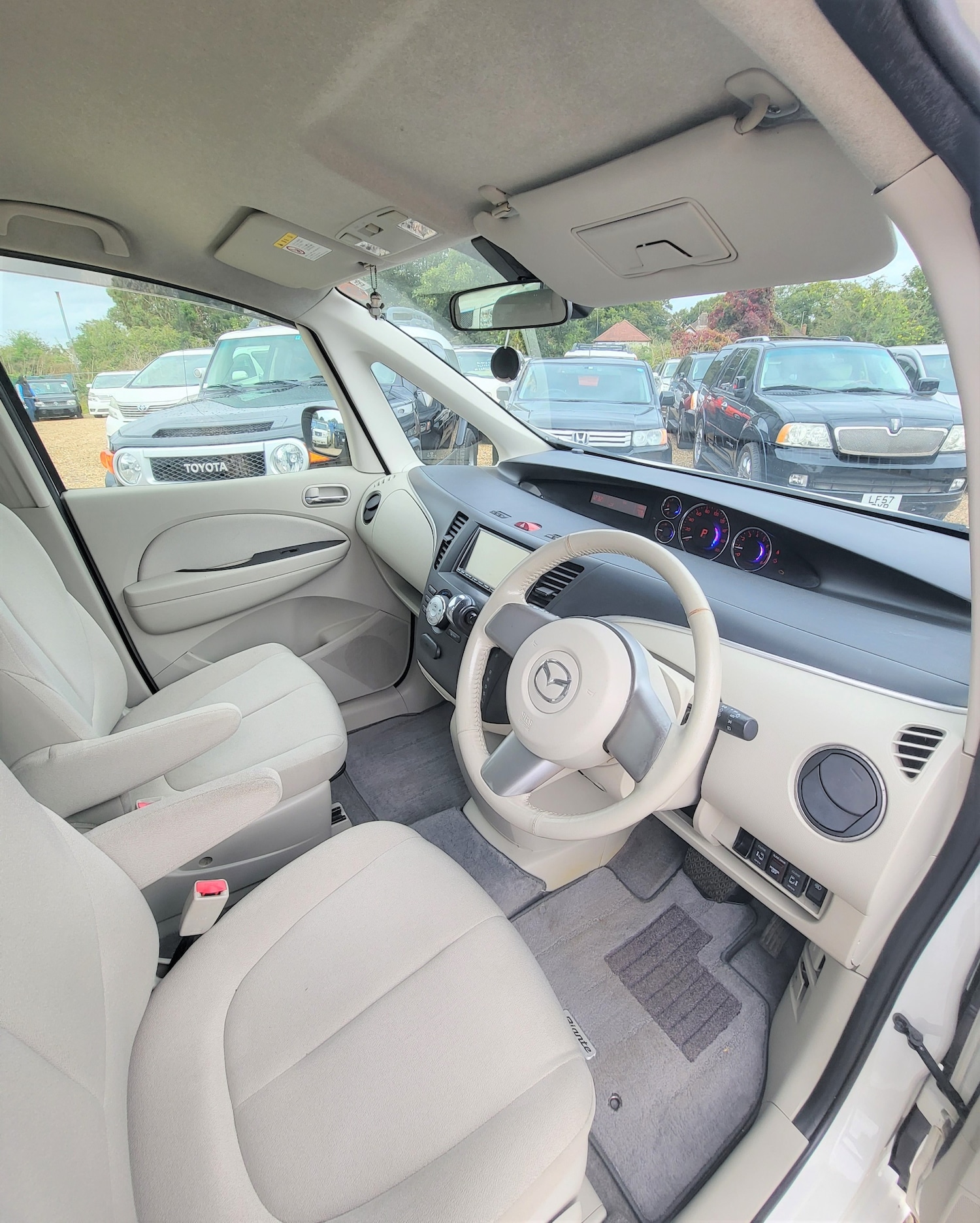 Used Mazda Biante 2018 for sale - 61136558: Photo 22