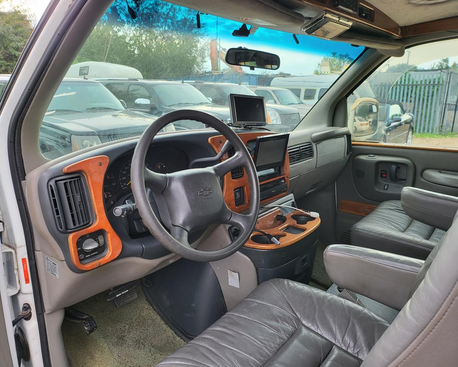 Vehicle 21