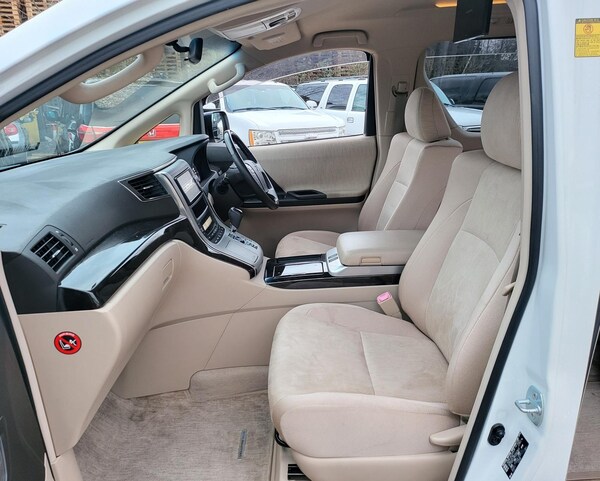 Used Toyota Vellfire 2013 for sale - 69644092: Photo 23