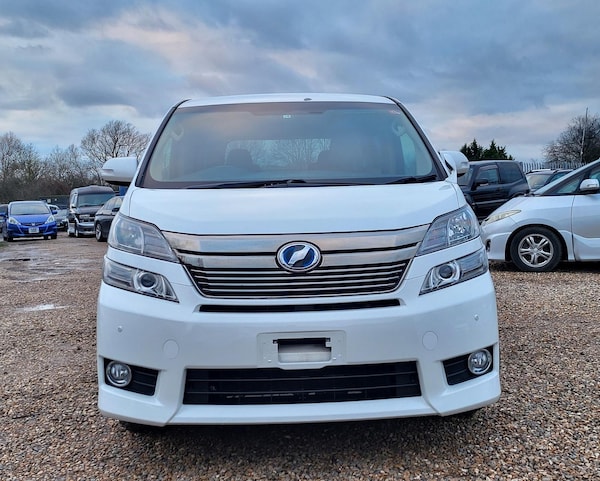 Used Toyota Vellfire 2013 for sale - 69644092: Photo 2