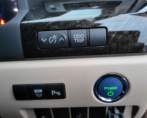 Used Toyota Vellfire 2013 for sale - 69644092: Photo 31