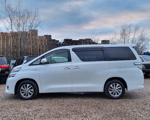 Used Toyota Vellfire 2013 for sale - 69644092: Photo 4