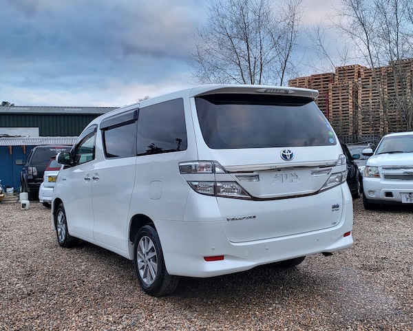 Used Toyota Vellfire 2013 for sale - 69644092: Photo 5