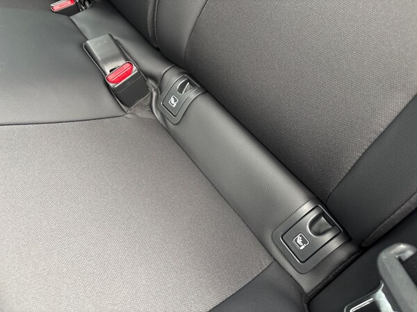Used Mazda Mazda2 HYBRID 2024 for sale - 74926126: Photo 39