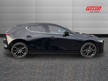 Used Mazda Mazda3 2022 for sale - 76142305: Photo