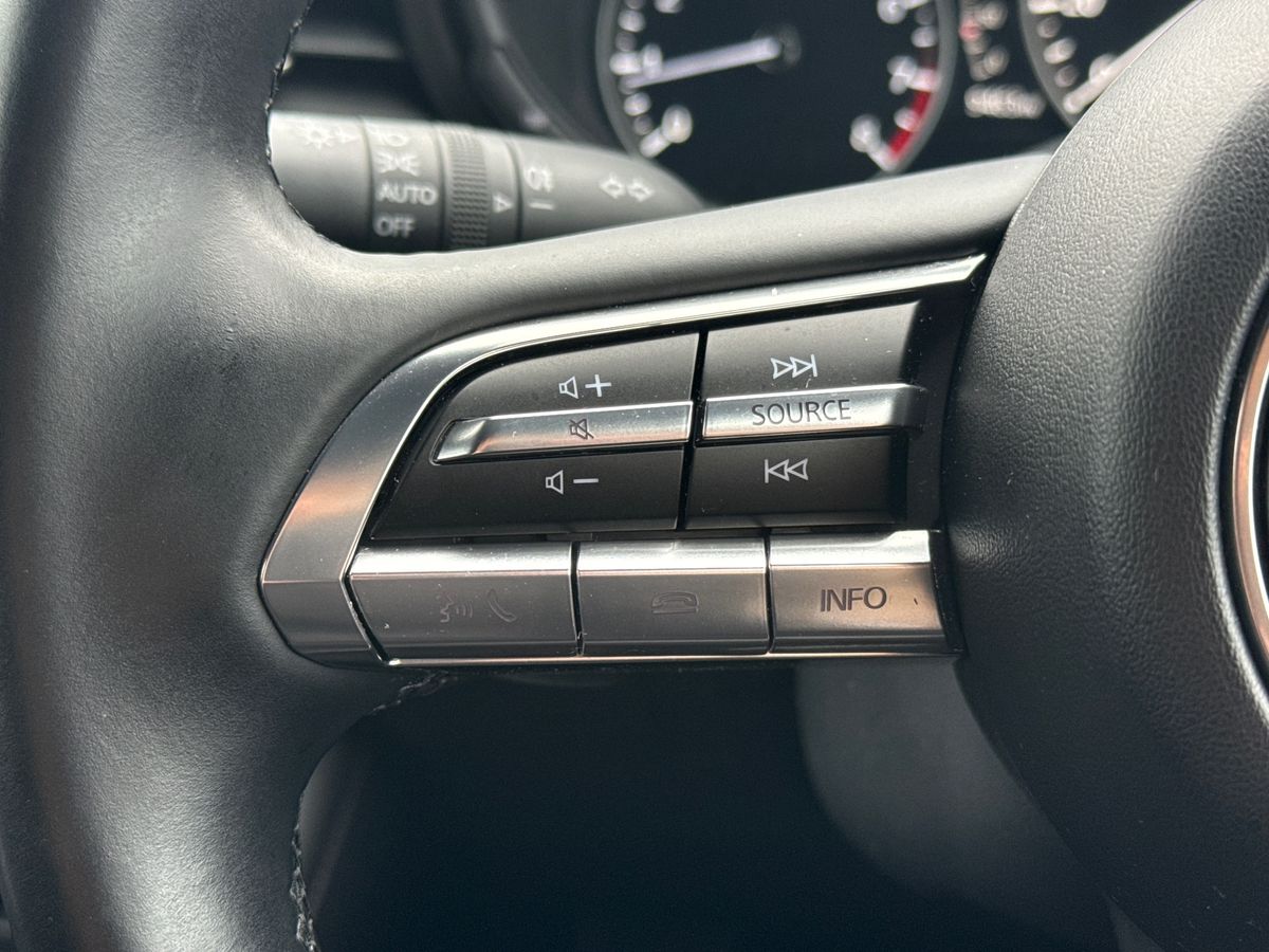 Used Mazda Mazda3 2023 for sale - 76330679: Photo 16