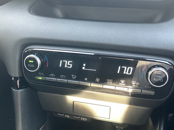 Used Mazda Mazda2 HYBRID 2025 for sale - 76299876: Photo 13