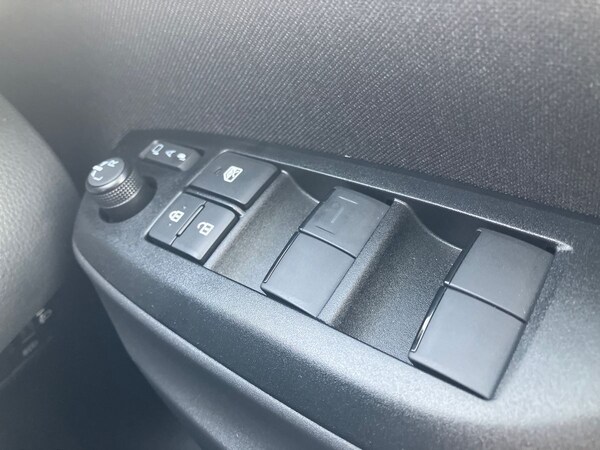 Used Mazda Mazda2 HYBRID 2025 for sale - 76299876: Photo 19