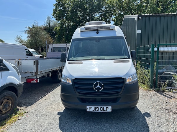 Used Mercedes-Benz Sprinter 2019 for sale - 76172736: Photo 2