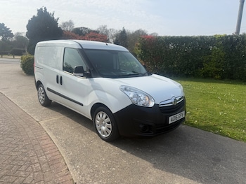 Used Vauxhall Combo 2016 for sale - 77968520: Photo