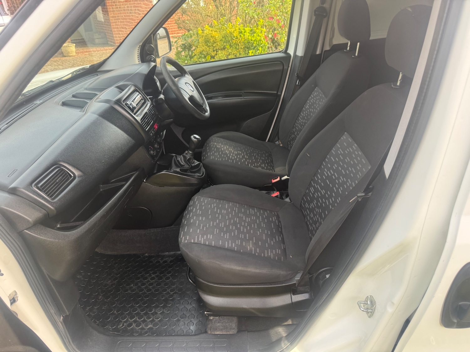 Used Vauxhall Combo 2016 for sale - 77968520: Photo 9