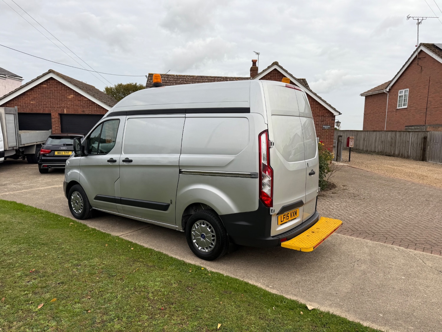 Used Ford Transit Custom 2015 for sale - 76396704: Photo 4