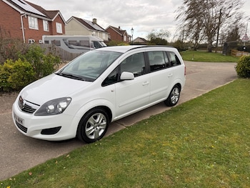Vauxhall Zafira feature image