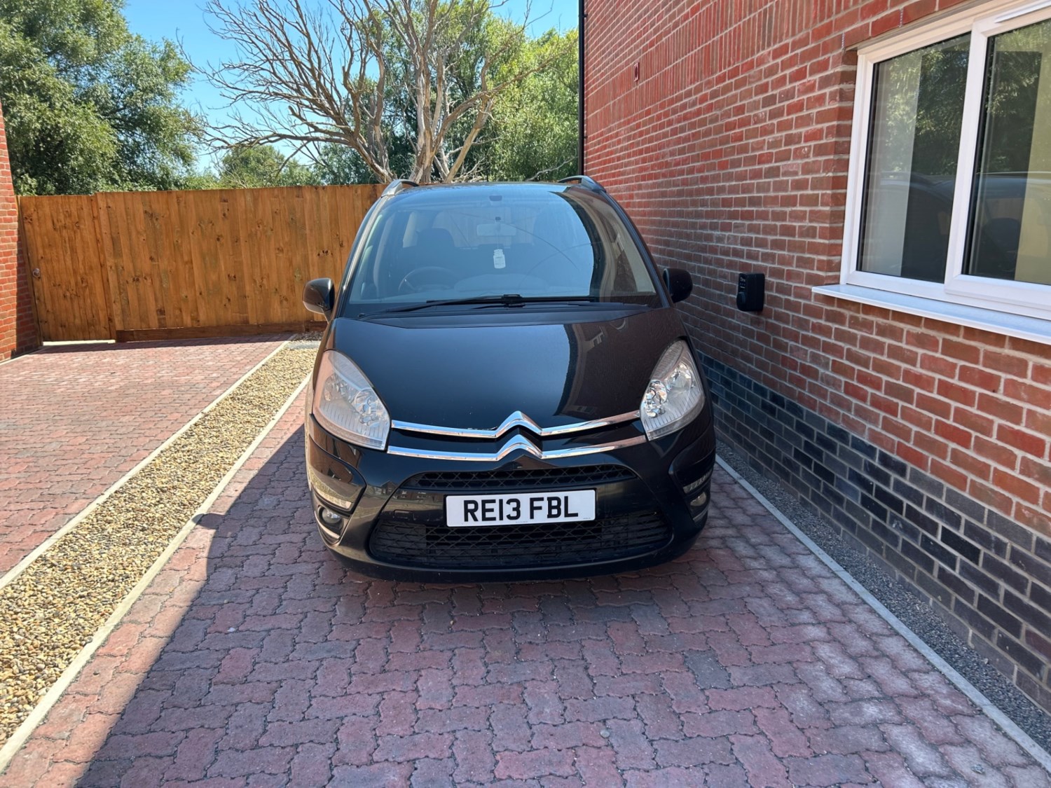 Citroen C4 Grand Picasso 2013 (13) - 1.6 e-HDi AUTOMATIC 7 SEATER Airdream Edition 5dr EGS6 - Image 2