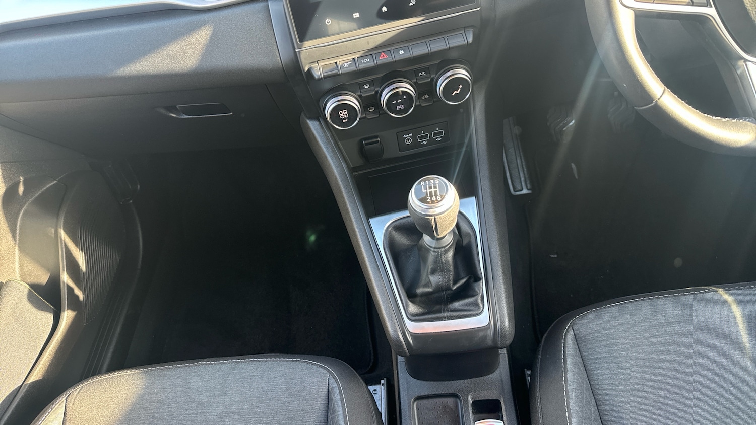 Used Renault Captur 2022 for sale - 76490325: Photo 15