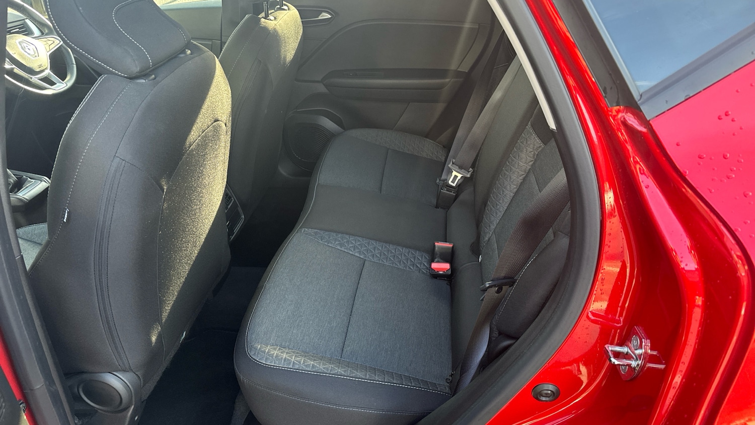 Used Renault Captur 2022 for sale - 76490325: Photo 18