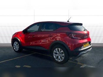 Used Renault Captur 2022 for sale - 76490325: Photo