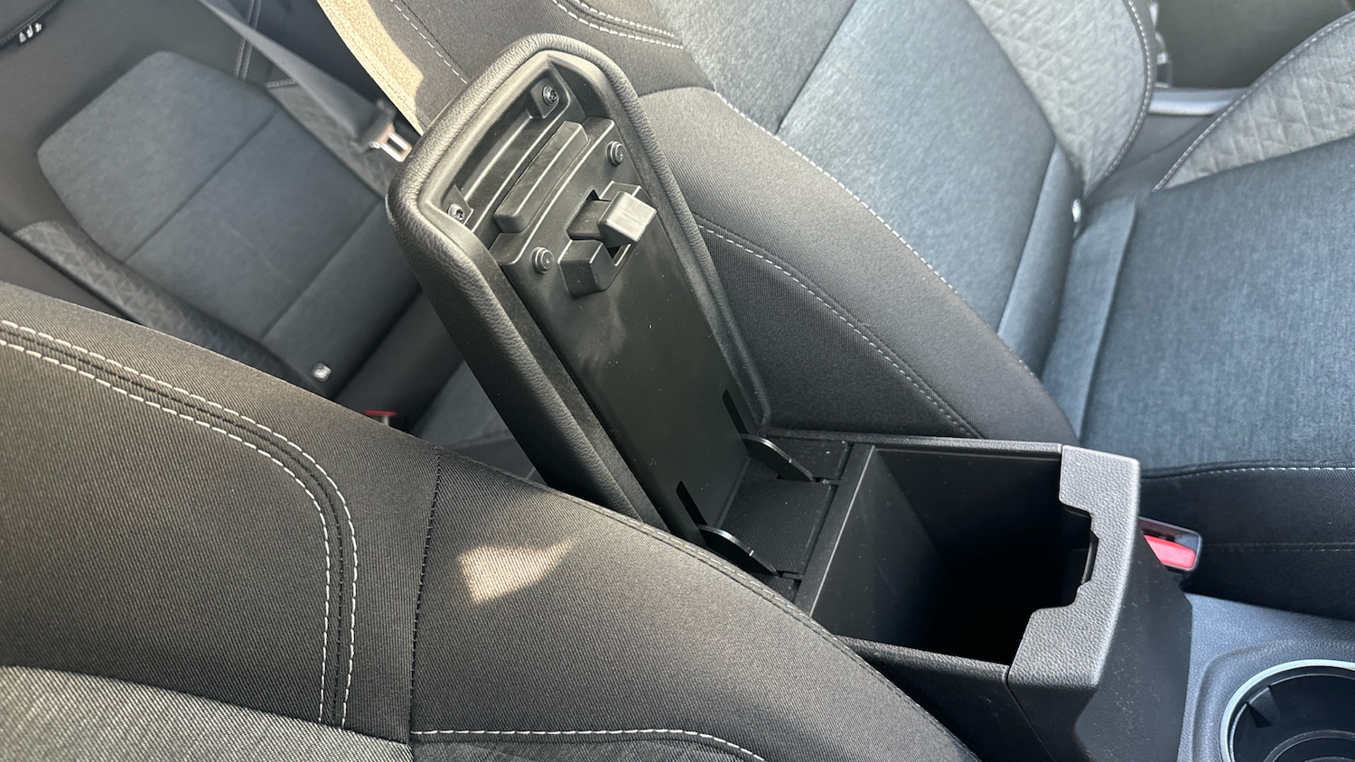 Used Renault Captur 2022 for sale - 76490325: Photo 39